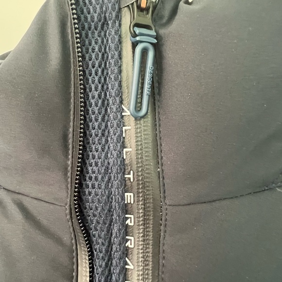 *BRAND NEW* Designer Descente Men’s Ski Jacket - Picture 6 of 7